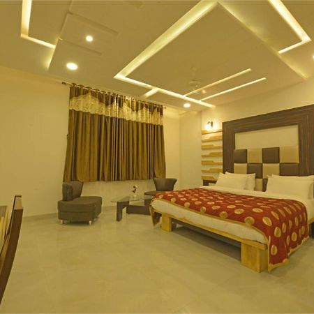 Hotel Jp International Аурангабад Екстериор снимка