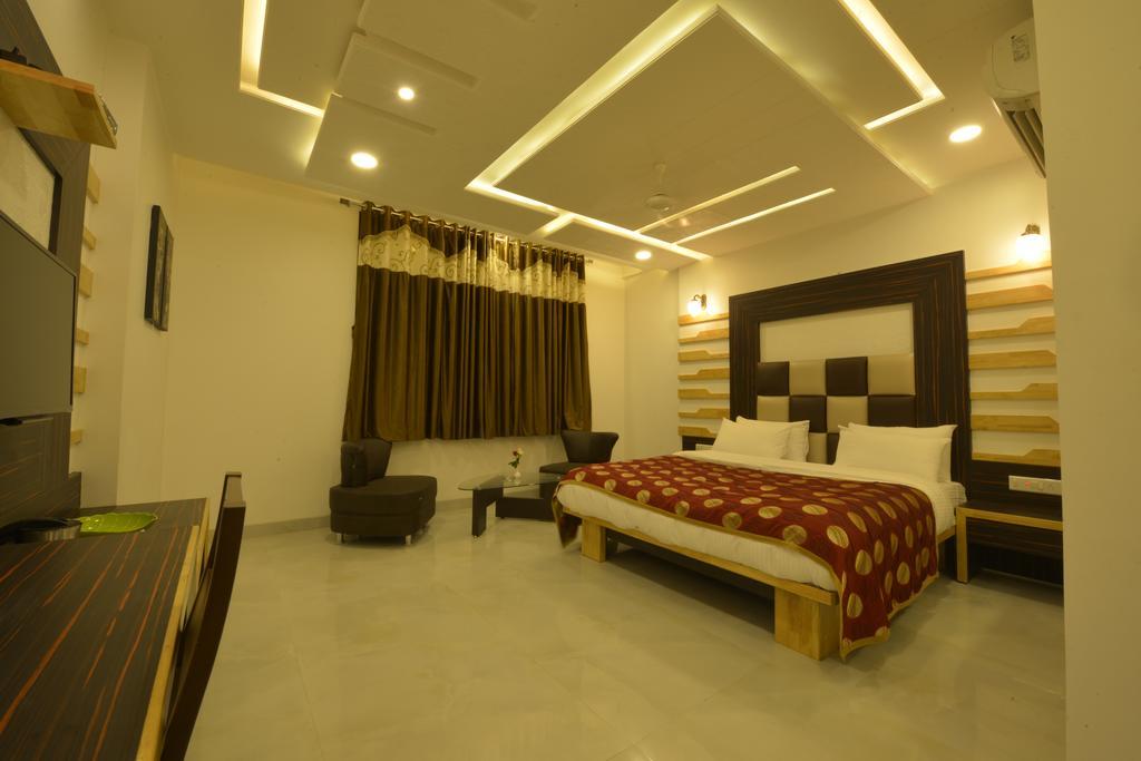 Hotel Jp International Аурангабад Екстериор снимка