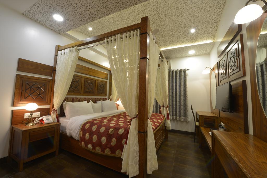 Hotel Jp International Аурангабад Екстериор снимка